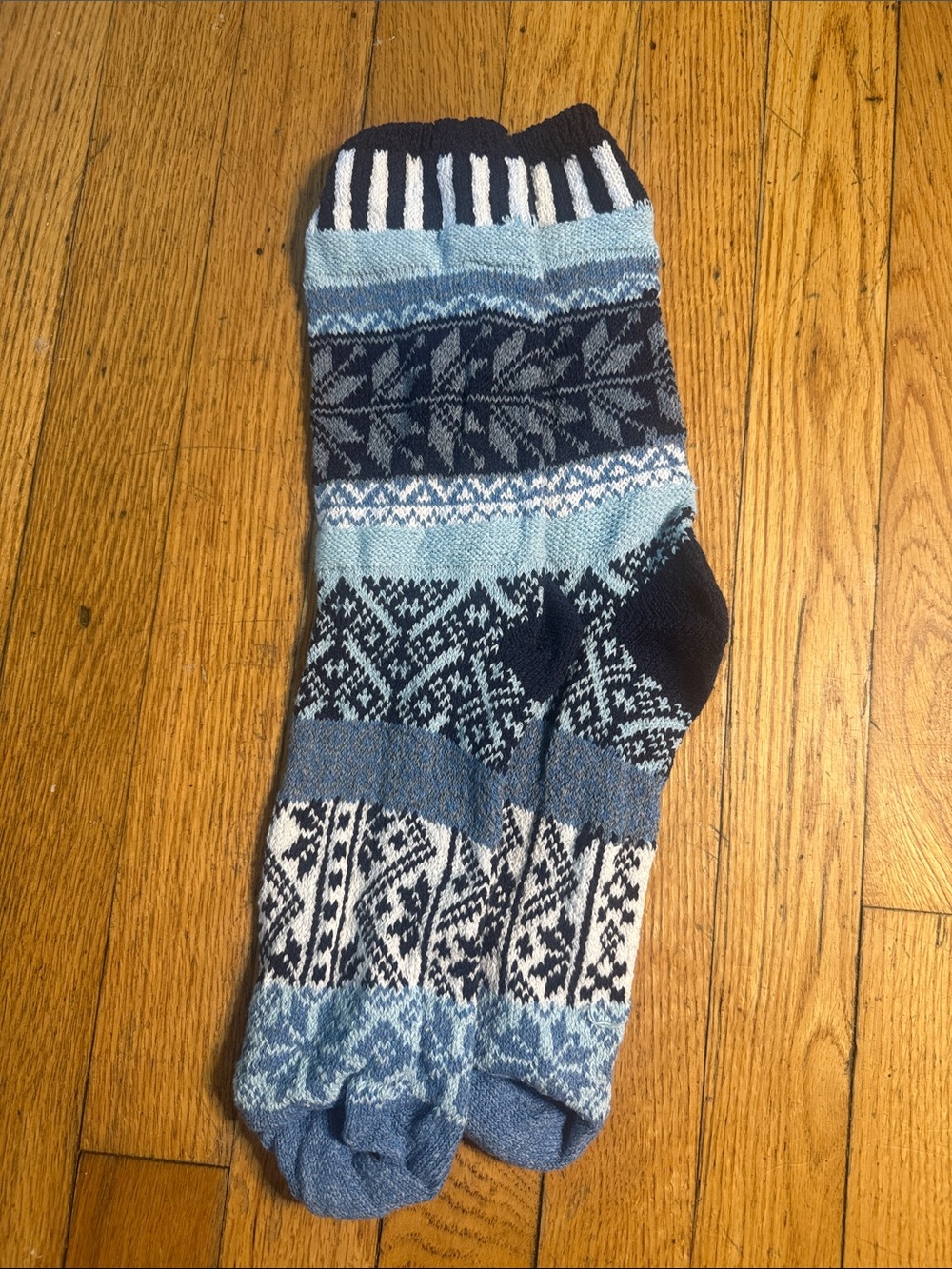 Solmate Socks Blue & Navy Patterned Crew Socks Snowdrop